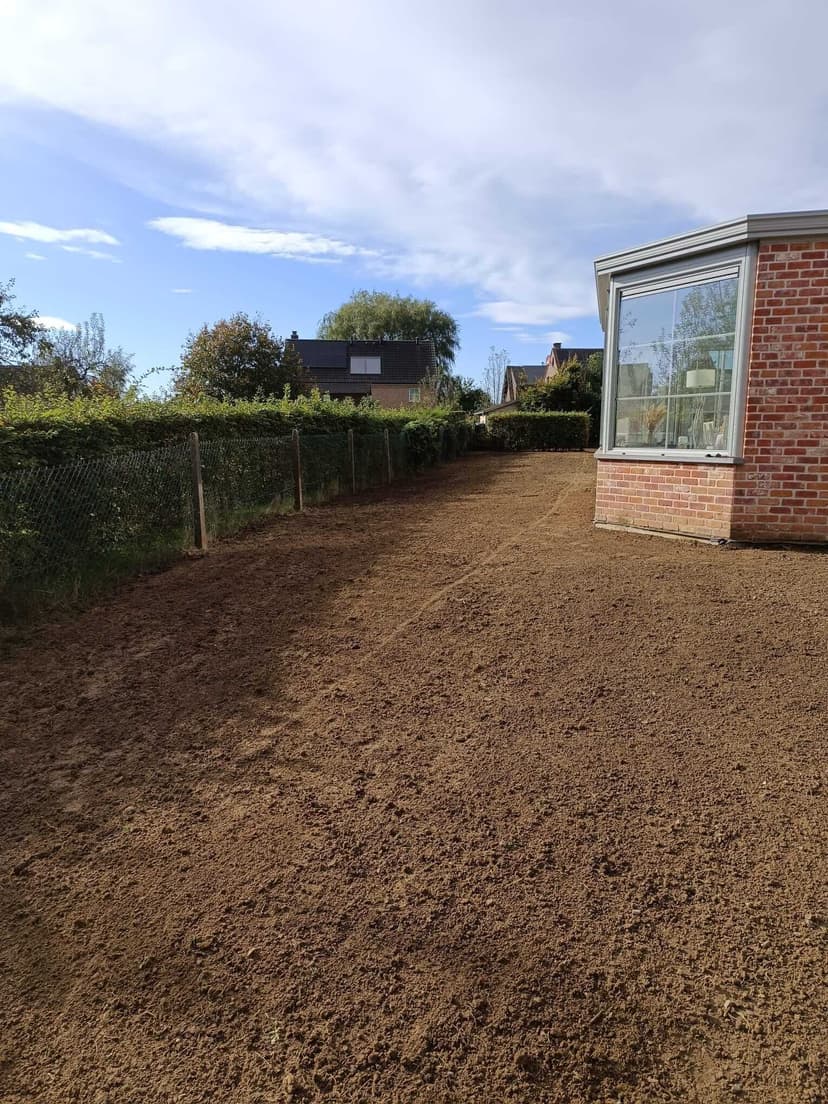 Préparation du sol avant pose de gazon